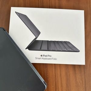 Apple iPad Pro Smart Keyboard Folio